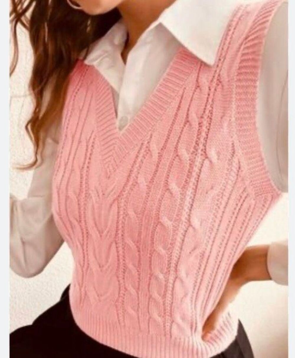 Streetwear Society light pink cable knit cropped vest - M